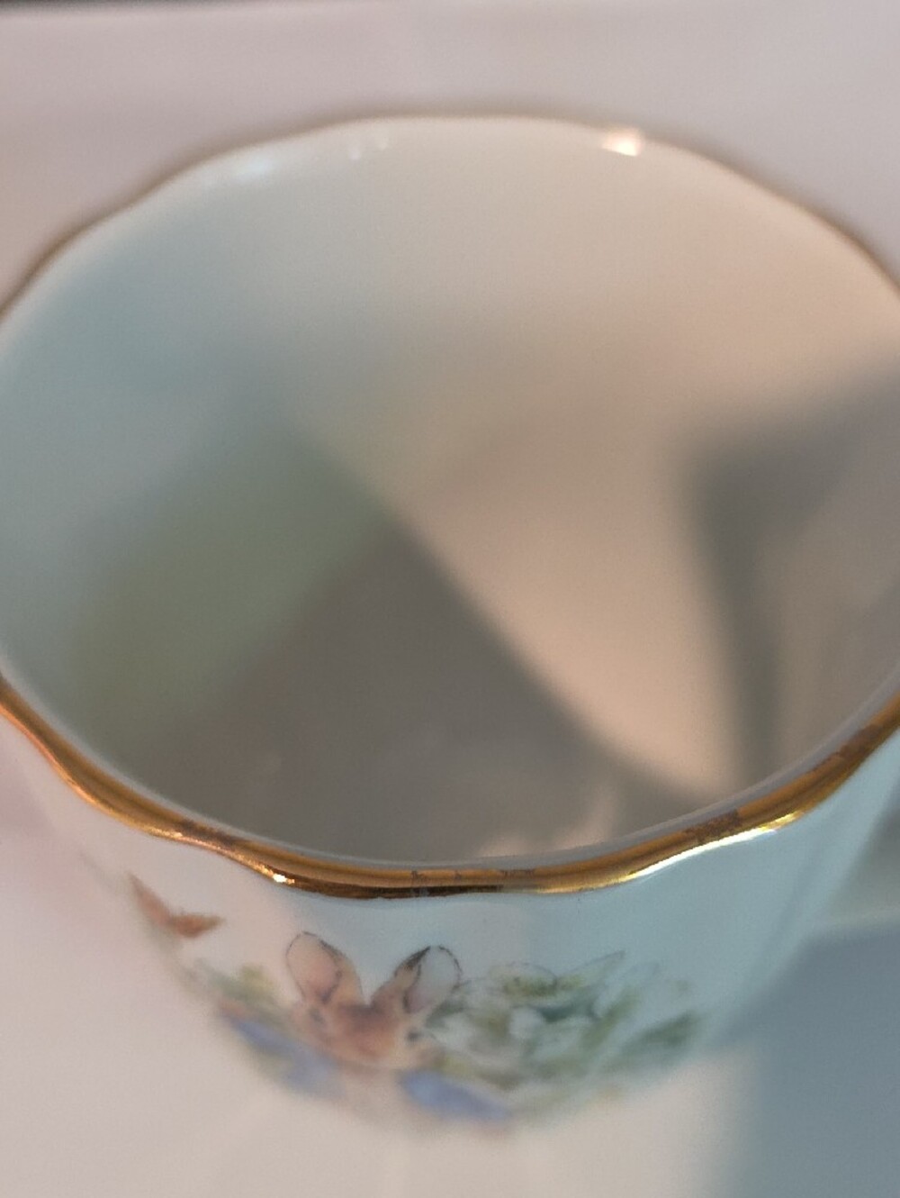 Peter Rabbit Mug - Picture 3 of 4
